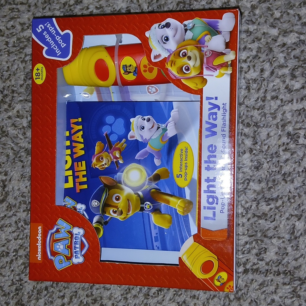 NIB Paw patrol Light the Way! Play-a-Sound Book and 5-Sound Flashlight"